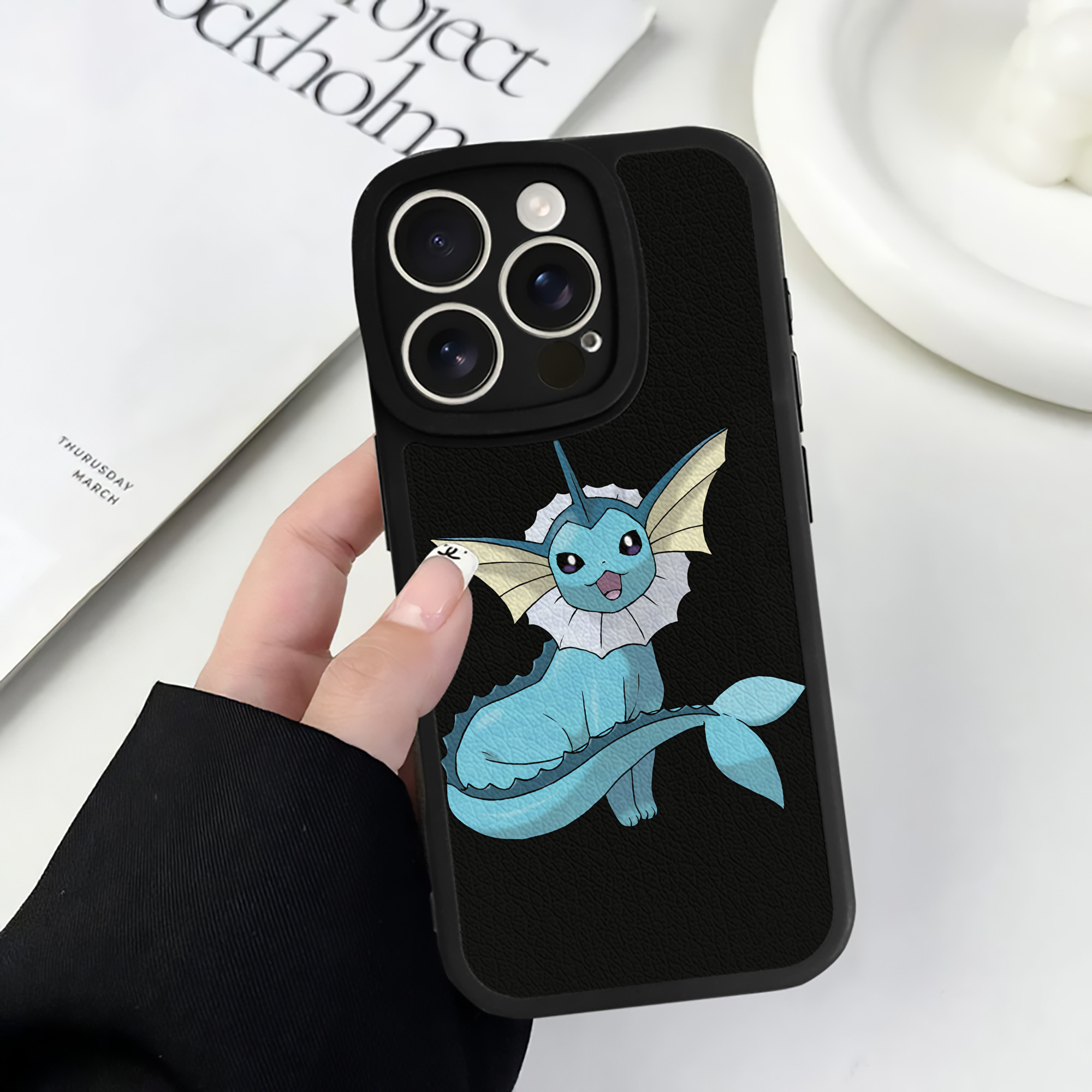 （画像用） ポケットモンスター Pokémon 【iPhone 16シリーズ対応】シリコンスマホケース（レザー調） 材質：シリコン